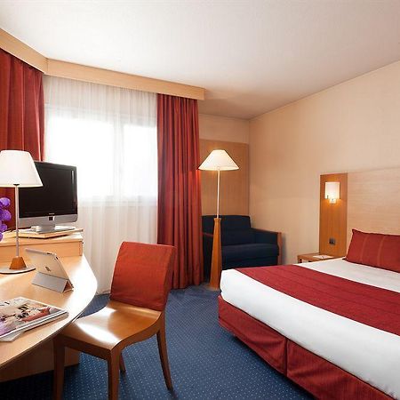 Hotel Forest Hill Meudon Velizy Luaran gambar