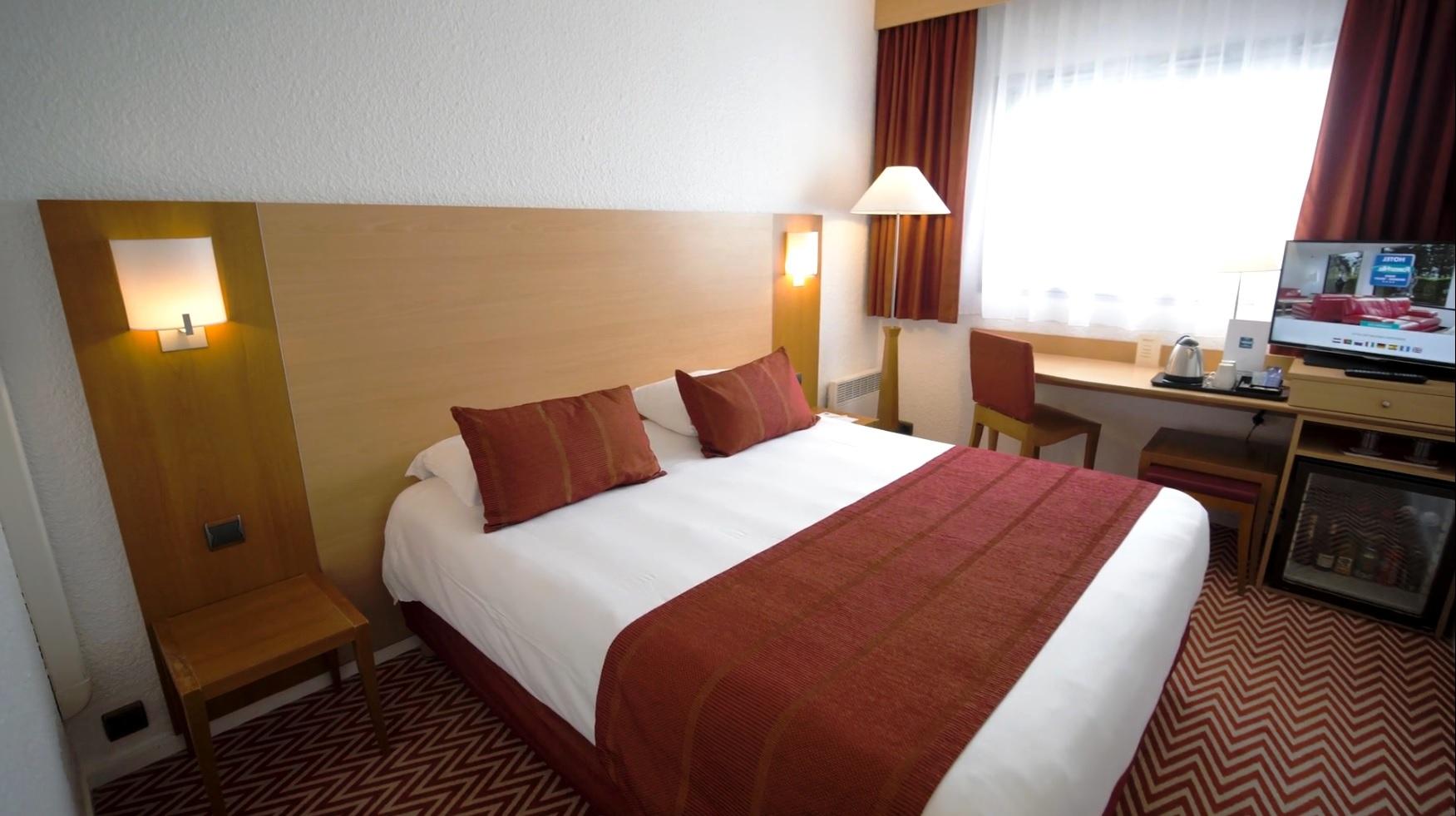 Hotel Forest Hill Meudon Velizy Luaran gambar